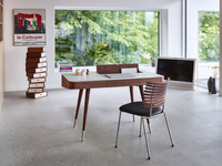 Bureau AK 1330