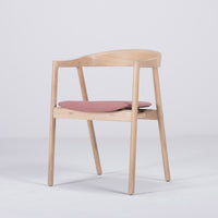 Chaise Muna chêne - tissu rouge